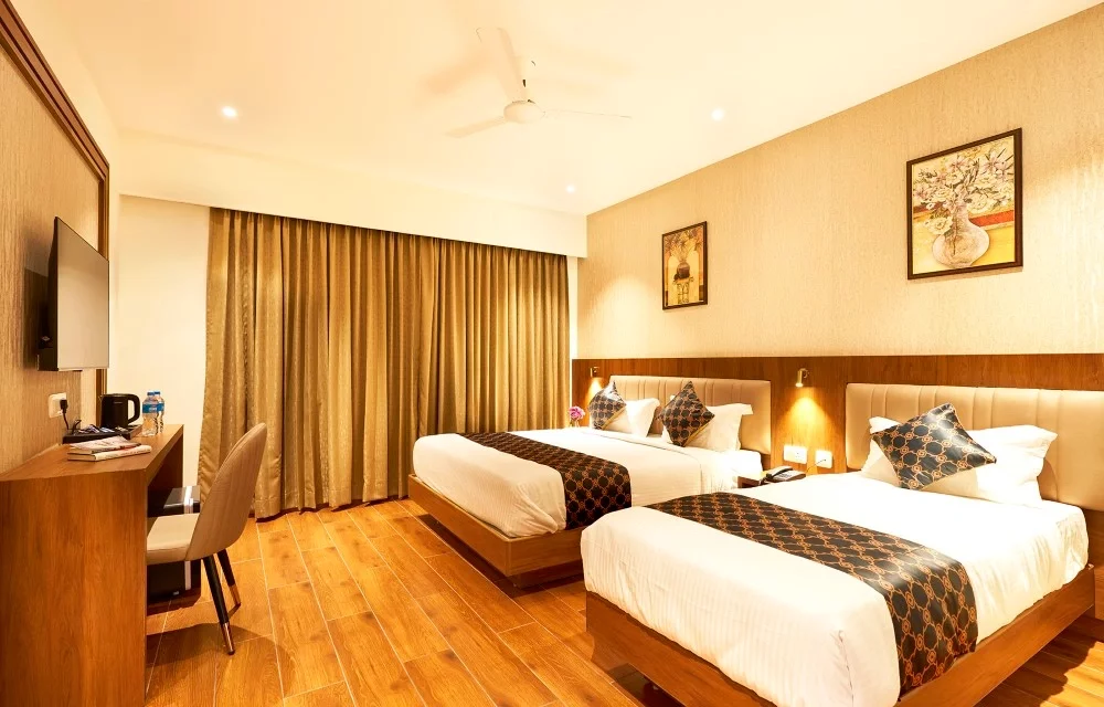Liza Royale Hotel