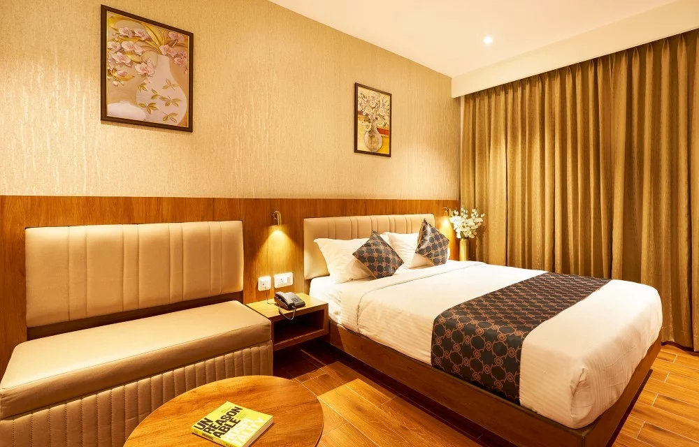 Liza Royale Hotel
