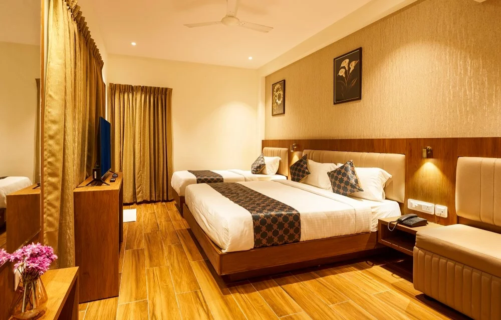 Liza Royale Hotel