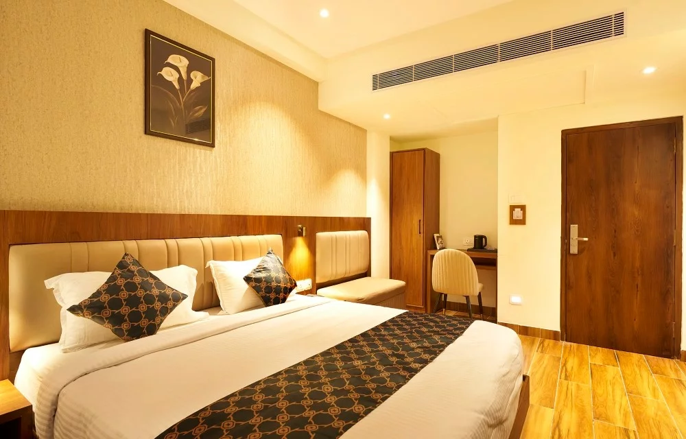 Liza Royale Hotel