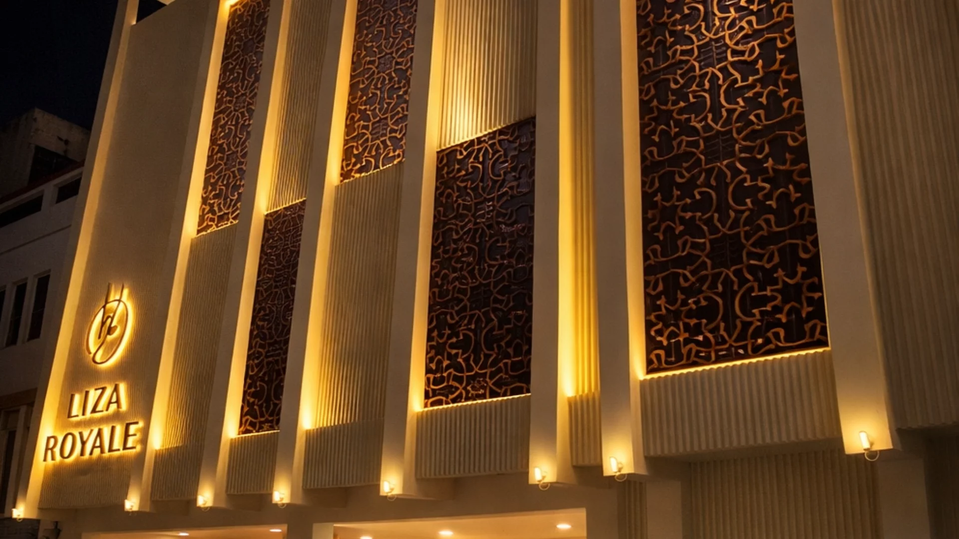 Liza Royale Hotel